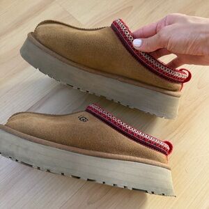 UGG Tazz Suede Mule platform slip on slippers women’s 8